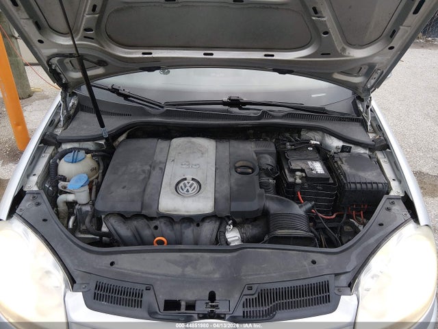 2007 Volkswagen Rabbit 4-door მანქანა იყიდება აუქციონზე, vin: WVWDR71KX7W249137, აუქციონის ნომერი: 44851980