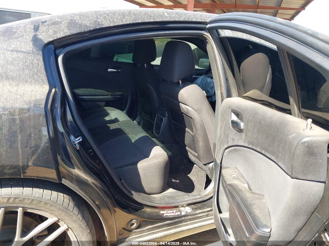 Продаж на аукціоні авто 2015 Dodge Charger Se, vin: 2C3CDXBG9FH768220, номер лоту: 44852004
