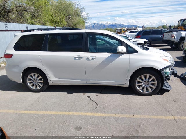 5TDDK3DC8FS115047 Toyota Sienna Limited Premium 7 Passenger