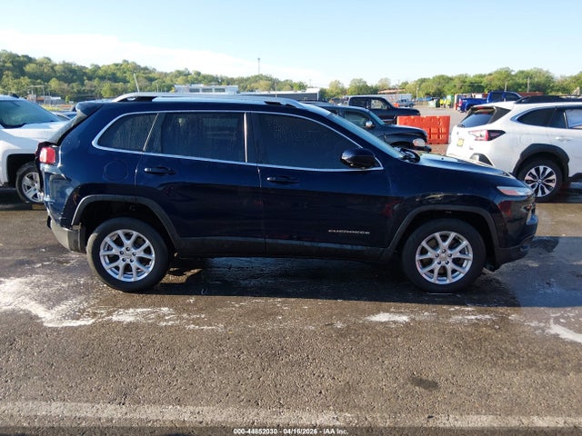 2016 Jeep Cherokee Latitude მანქანა იყიდება აუქციონზე, vin: 1C4PJMCS0GW121988, აუქციონის ნომერი: 44852030