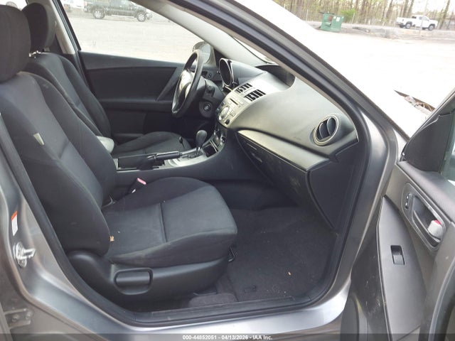 2011 MAZDA MAZDA3 JM1BL1UF9B1378867 Photo 4
