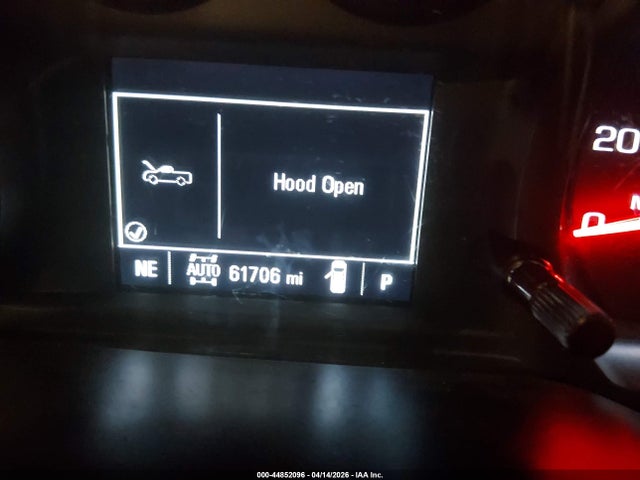 1GCPYBEK9LZ313402 Chevrolet Silverado 1500 4wd Standard Bed Custom