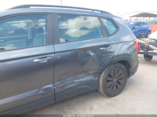 Продаж на аукціоні авто 2024 Volkswagen Taos 1.5t S, vin: 3VV5X7B27RM105137, номер лоту: 44852114