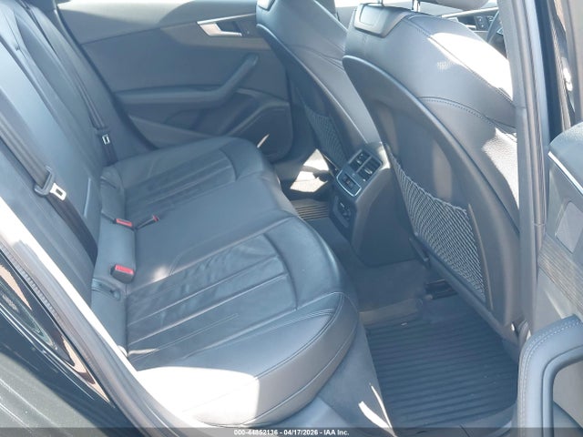 44852136 :رقم المزاد ، WAUENAF47KA052954 vin ، 2019 Audi A4 45 Premium مزاد بيع