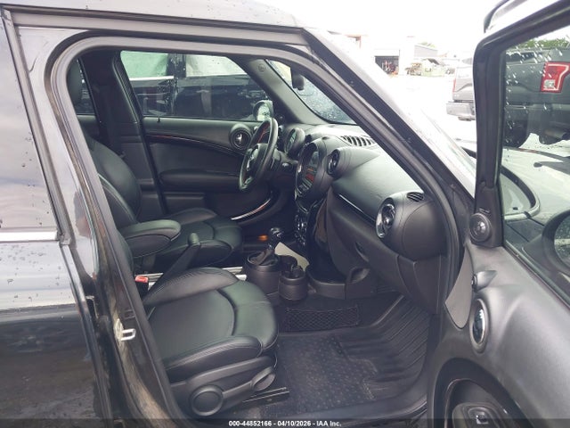 2016 MINI COUNTRYMAN WMWZB3C50GWR48784 Photo 4