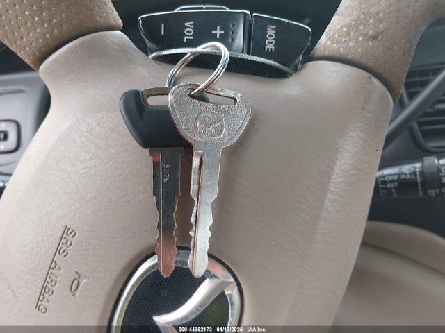 44852173 :رقم المزاد ، JM3LW28A420323174 vin ، 2002 Mazda Mpv Es/lx مزاد بيع