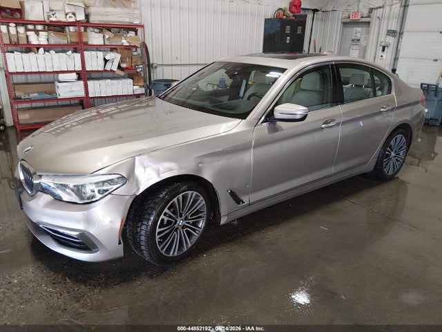 WBAJA7C50JG908925 BMW 530i Xdrive