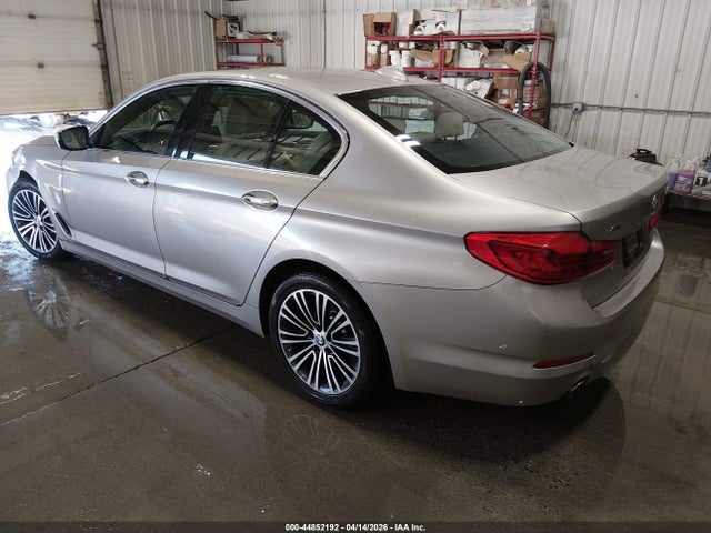 WBAJA7C50JG908925 BMW 530i Xdrive
