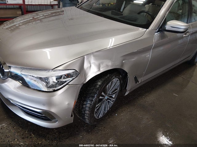 WBAJA7C50JG908925 BMW 530i Xdrive