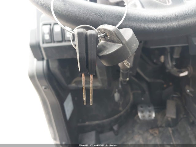 3JBUVAX46SK013237 Can-Am Defender Limited Cab Hd10