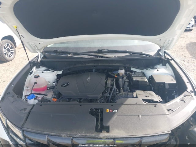 5NMJACAE8NH114915 Hyundai TUCSON SE