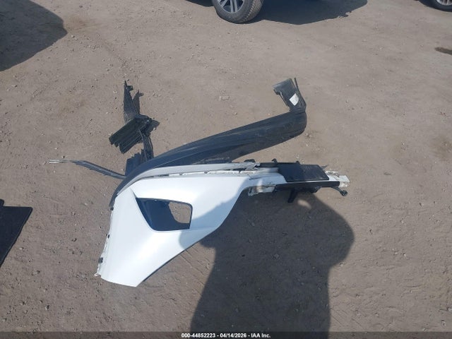 5NMJACAE8NH114915 Hyundai TUCSON SE