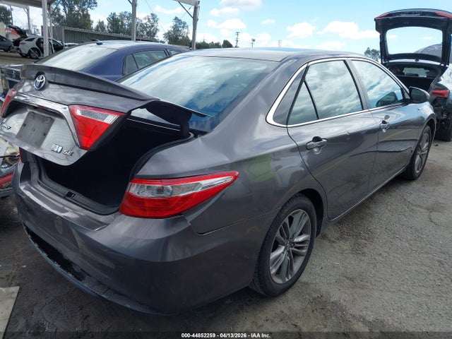 4T1BD1FK9GU197213 Toyota Camry Hybrid Se