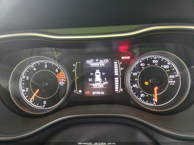 44852267 :رقم المزاد ، 1C4PJLLB5KD420083 vin ، 2019 Jeep Cherokee Latitude Plus Fwd مزاد بيع