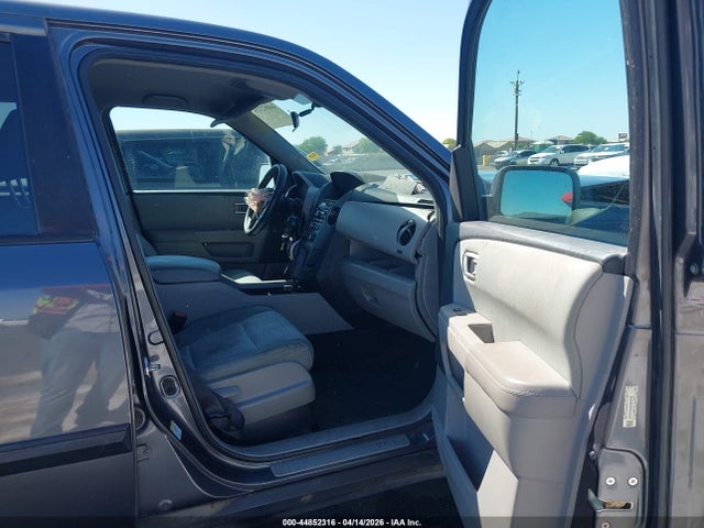 Honda PILOT LX 2014 5FNYF4H24EB050262 Image 5