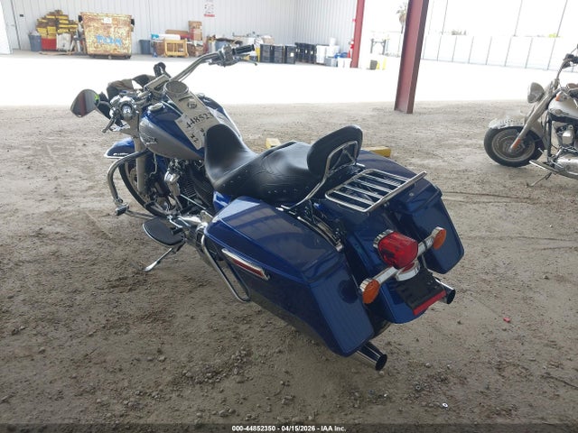 Harley-Davidson Flhr Road King 2017 1HD1FBC35HB627831 Image 3