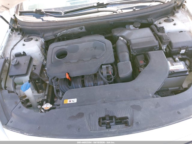 5NPE24AF3FH018188 Hyundai SONATA SE