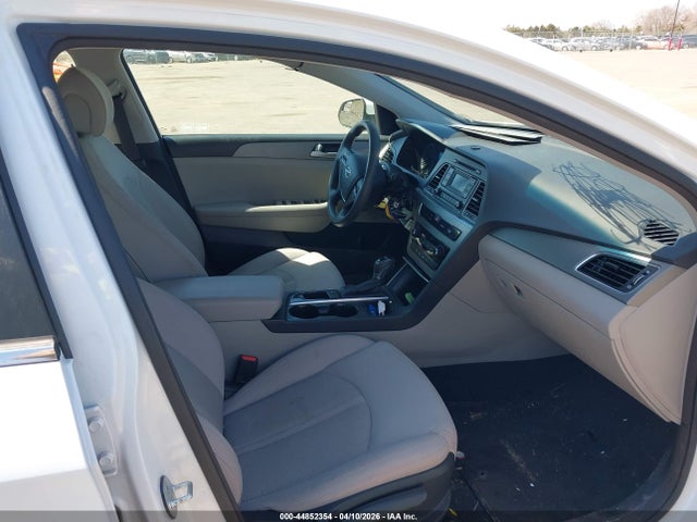 5NPE24AF3FH018188 Hyundai SONATA SE