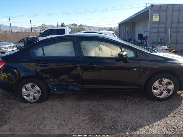 44852355 :رقم المزاد ، 19XFB2F53FE203032 vin ، 2015 Honda Civic Lx مزاد بيع