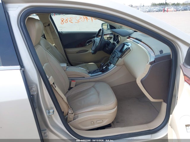 44852388 :رقم المزاد ، 1G4GC5E38DF238201 vin ، 2013 Buick Lacrosse Leather Group مزاد بيع