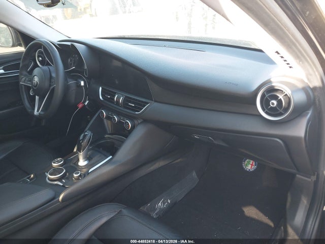 2017 ALFA ROMEO GIULIA ZARFAEBN7H7544582 Photo 4