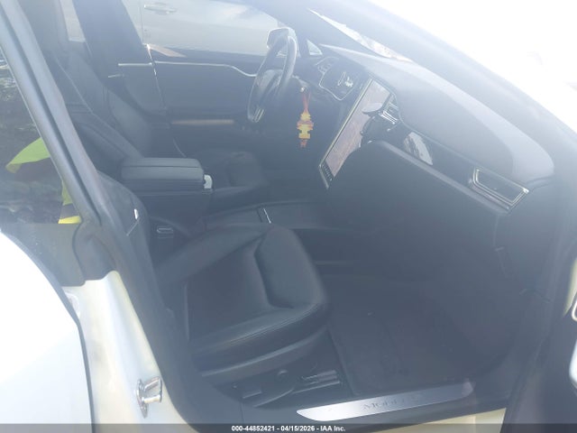 2016 Tesla Model S 60d/70d/75d/85d/90d მანქანა იყიდება აუქციონზე, vin: 5YJSA1E26GF138062, აუქციონის ნომერი: 44852421