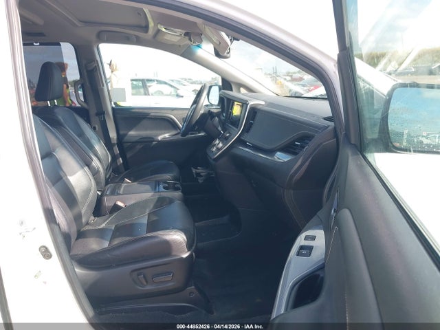 5TDXK3DC3GS741829 Toyota Sienna Se Premium 8 Passenger