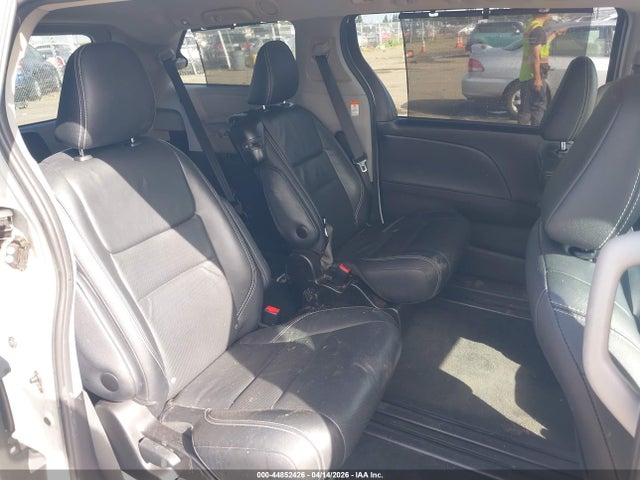 5TDXK3DC3GS741829 Toyota Sienna Se Premium 8 Passenger
