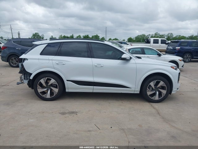 WA124BGF8SA075846 Audi Q6 E-tron Premium Plus Quattro