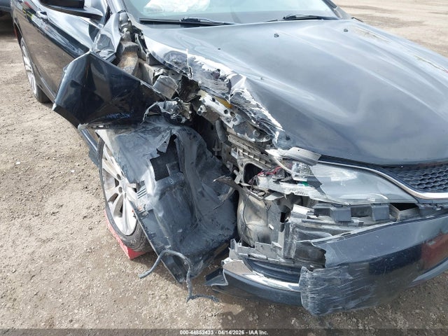 2015 Chrysler 200 Limited მანქანა იყიდება აუქციონზე, vin: 1C3CCCAB3FN728742, აუქციონის ნომერი: 44852433