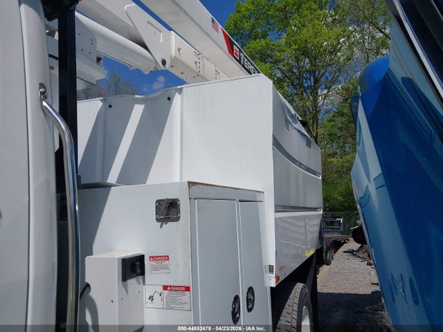 Продаж на аукціоні авто 2026 Freightliner M2 106 Medium Duty, vin: 1FVACWFD8THWP2116, номер лоту: 44852478