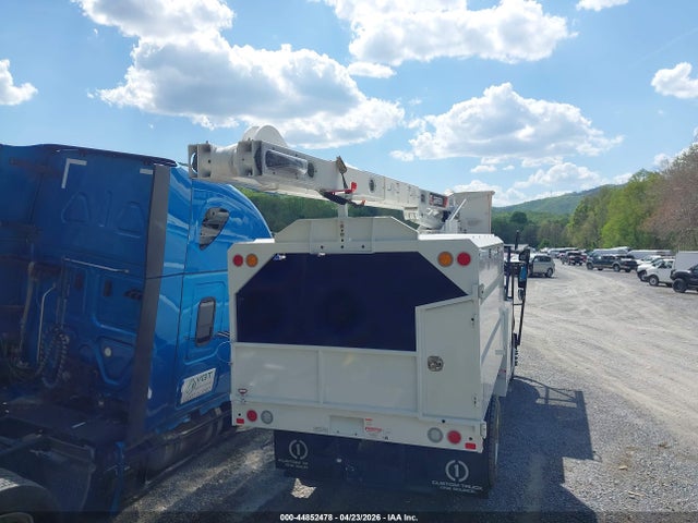 Продаж на аукціоні авто 2026 Freightliner M2 106 Medium Duty, vin: 1FVACWFD8THWP2116, номер лоту: 44852478