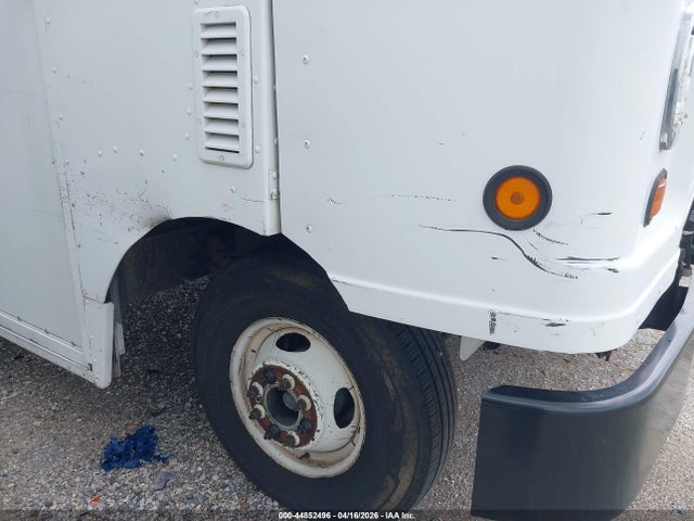 44852496 :رقم المزاد ، 1FC4E4KS3BDA94573 vin ، 2011 Ford E-450 Stripped مزاد بيع