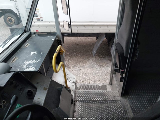 44852496 :رقم المزاد ، 1FC4E4KS3BDA94573 vin ، 2011 Ford E-450 Stripped مزاد بيع