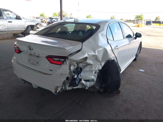 4T1G11AK5NU658782 Toyota CAMRY SE