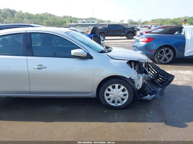 2019 Nissan Versa 1.6 Sv მანქანა იყიდება აუქციონზე, vin: 3N1CN7AP7KL863423, აუქციონის ნომერი: 44852544