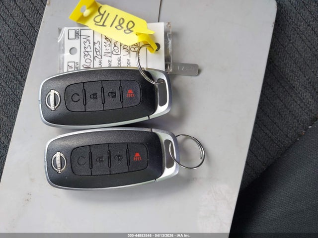 44852546 :رقم المزاد ، 5N1BT3BA4PC865369 vin ، 2023 Nissan Rogue Sv Fwd مزاد بيع