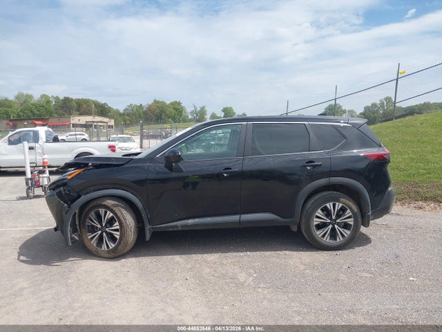 44852546 :رقم المزاد ، 5N1BT3BA4PC865369 vin ، 2023 Nissan Rogue Sv Fwd مزاد بيع