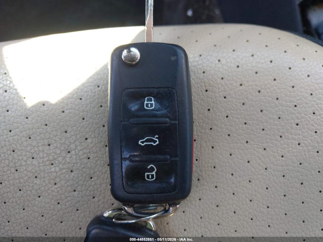 Aukcja sprzedaży 2015 Volkswagen Passat 2.0l Tdi Se, vin: 1VWBV7A30FC069237, numer aukcji: 44852551