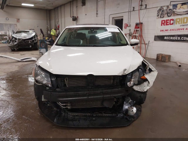 Aukcja sprzedaży 2015 Volkswagen Passat 2.0l Tdi Se, vin: 1VWBV7A30FC069237, numer aukcji: 44852551