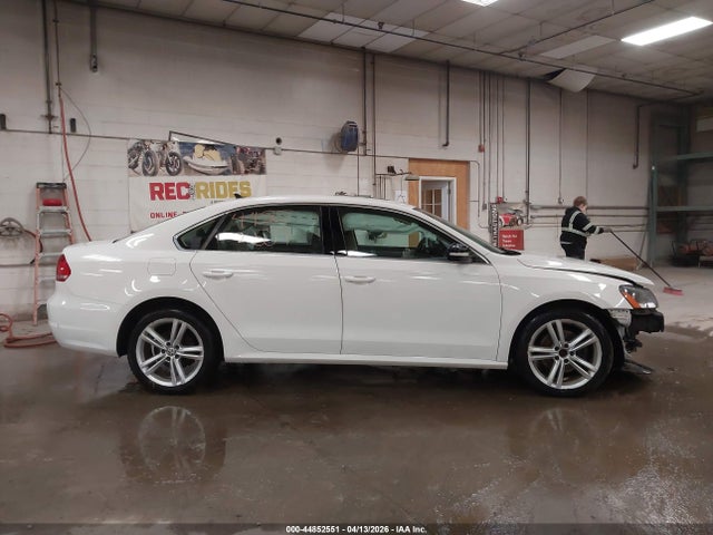 Aukcja sprzedaży 2015 Volkswagen Passat 2.0l Tdi Se, vin: 1VWBV7A30FC069237, numer aukcji: 44852551