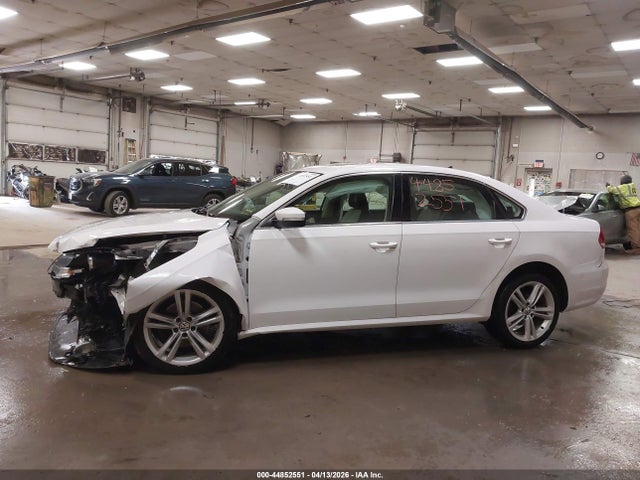 Aukcja sprzedaży 2015 Volkswagen Passat 2.0l Tdi Se, vin: 1VWBV7A30FC069237, numer aukcji: 44852551