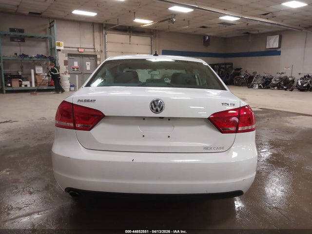 Aukcja sprzedaży 2015 Volkswagen Passat 2.0l Tdi Se, vin: 1VWBV7A30FC069237, numer aukcji: 44852551