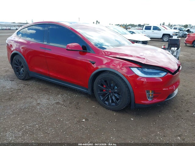 44852552 :رقم المزاد ، 5YJXCAE24HF040214 vin ، 2017 Tesla Model X 100d/75d/90d مزاد بيع