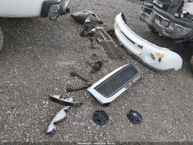 2005 Gmc Sierra 1500 Sle მანქანა იყიდება აუქციონზე, vin: 2GTEK13T251174269, აუქციონის ნომერი: 44852571