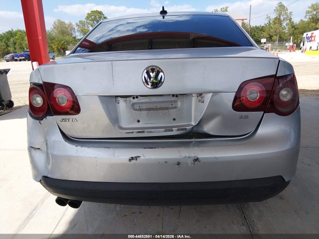 Auction sale of the 2010 Volkswagen Jetta Se, vin: 3VWRX7AJ5AM051847, lot number: 44852581