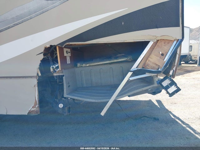 Jayco E-450 Cutaway 2014 1FDXE4FS5DDA85007 Image 11