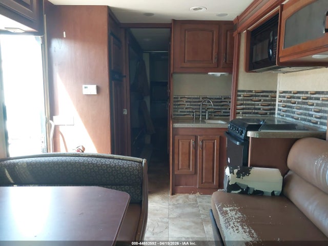 Jayco E-450 Cutaway 2014 1FDXE4FS5DDA85007 Image 6