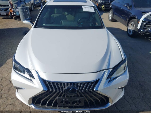 Продажа на аукционе авто 2025 Lexus Es 300h, vin: 58ADA1C10SU072180, номер лота: 44852628