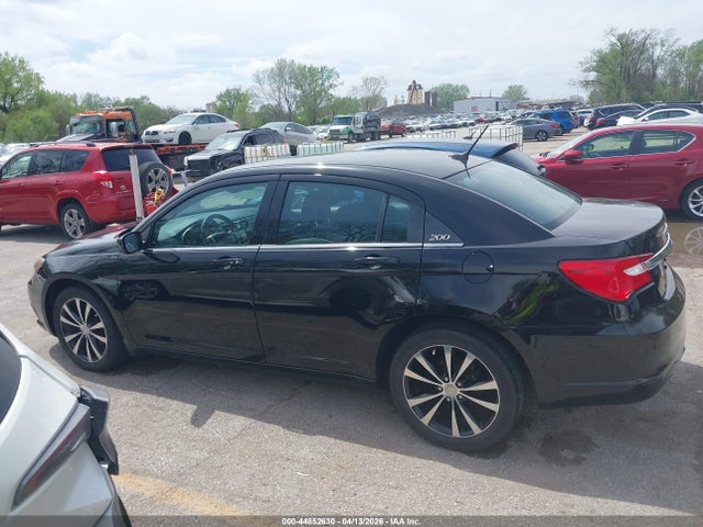 Продажа на аукционе авто 2014 Chrysler 200 Touring, vin: 1C3CCBBB9EN117878, номер лота: 44852630
